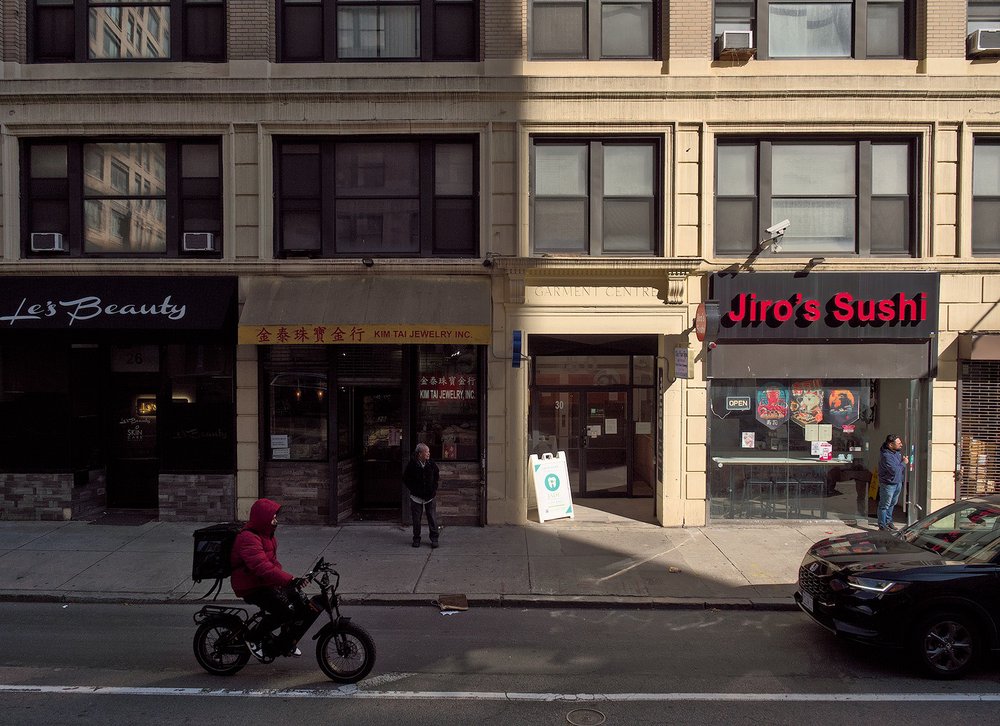 I thought sushi was Japanese, but this is in Chinatown?
